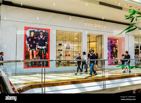 versace chadstone shopping centre|aussie versace chadstone opening hours.